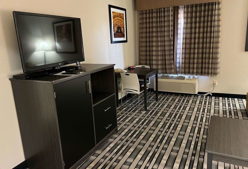 فندق Express Inn