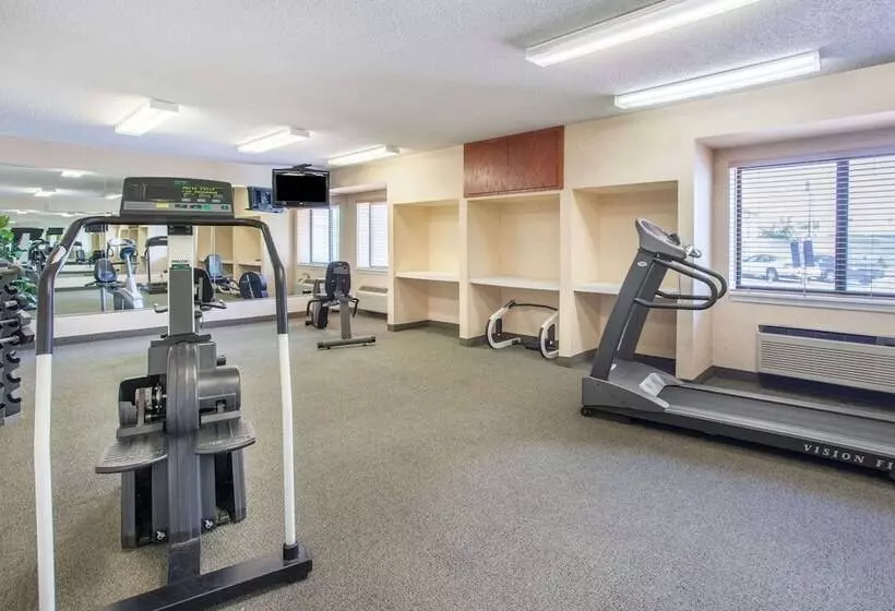 Szálloda Baymont By Wyndham Detroit/roseville