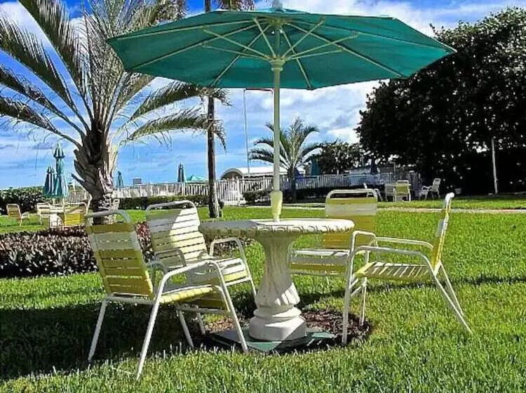 酒店 Berkshire On the Ocean