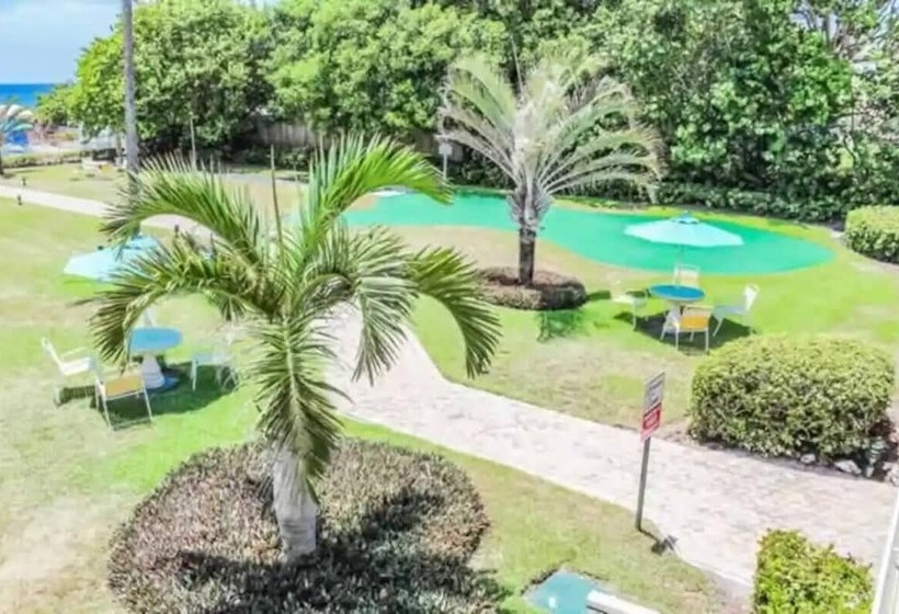 Отель Berkshire On the Ocean