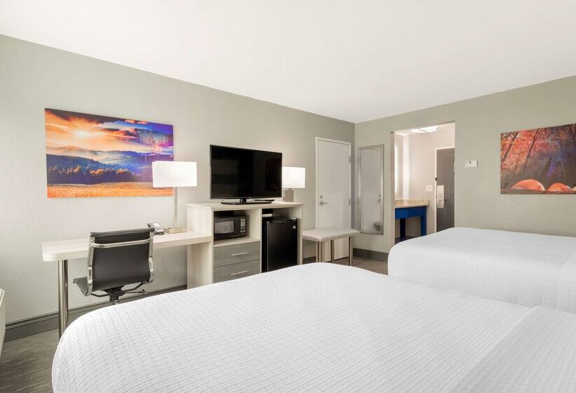 ホテル Best Western Plus Magnolia Inn & Suites