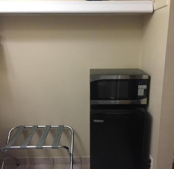 Отель Econo Lodge I 40 Exit 286 Holbrook Holbrook