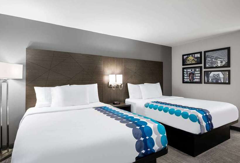 Hotel La Quinta Inn By Wyndham Indianapolis Airport Executive Dr
