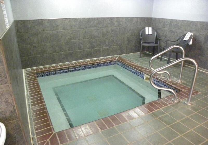 בית מלון כפרי New Victorian Inn Sioux City