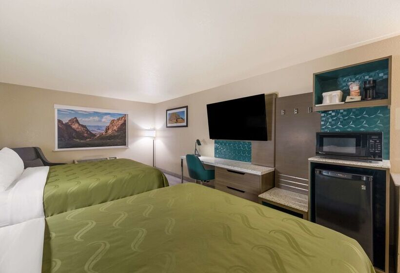 هتل Quality Inn Alpine