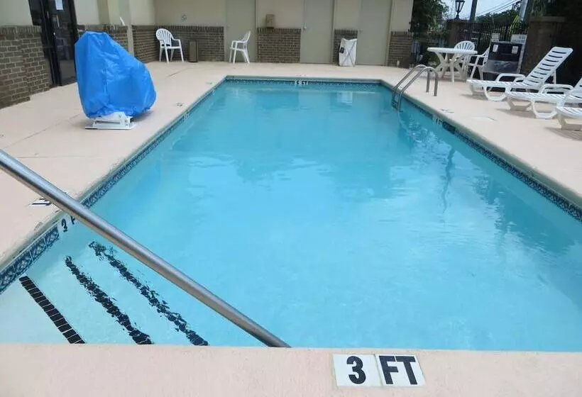 Отель Quality Inn Winder, Ga