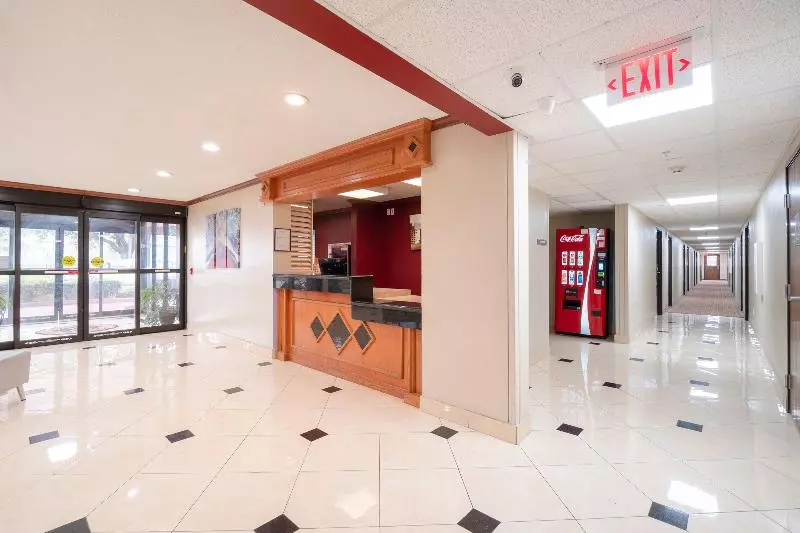 هتل Rodeway Inn Houston North Greenspoint