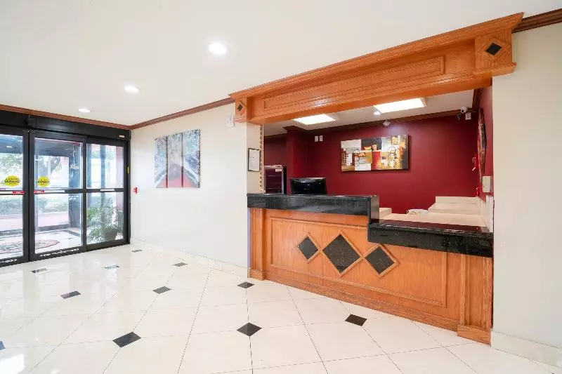 هتل Rodeway Inn Houston North Greenspoint