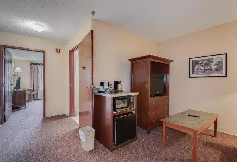 בית מלון כפרי Townsquare Place