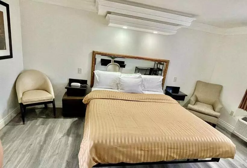 Мотель Rodeway Inn