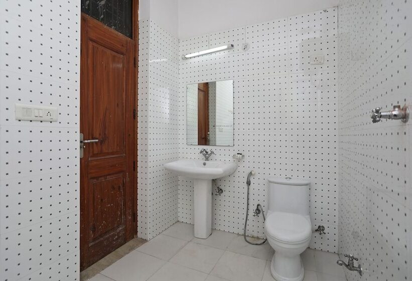 City Hotel By Oyo Rooms