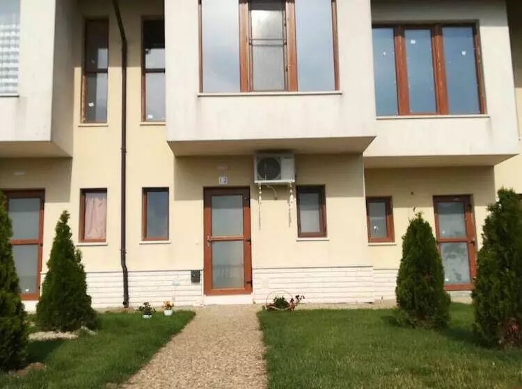 پانسیون Villa L3 In Lighthousegolf Resort