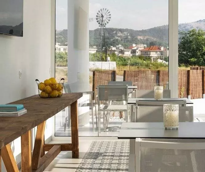 Hotelli Nama Retreat