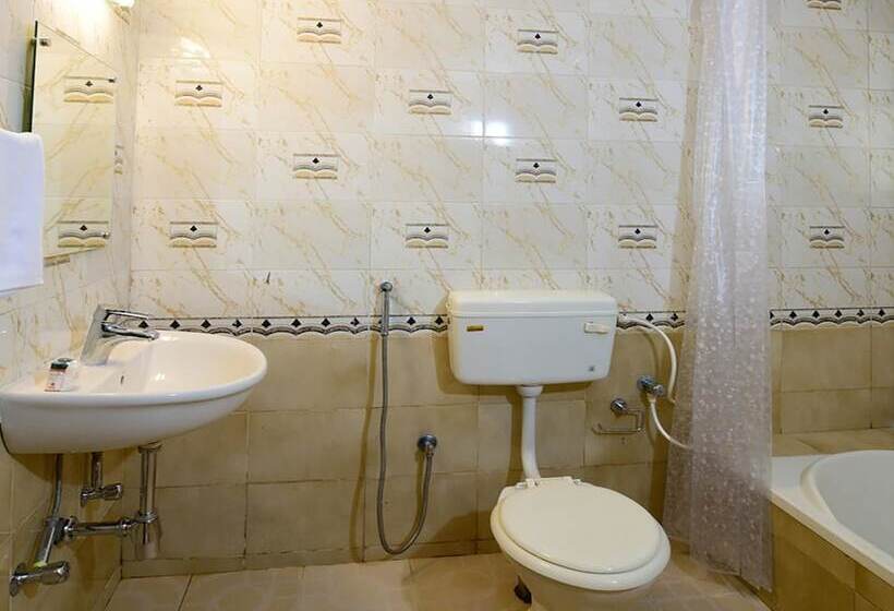 פנסיון Triple Beach Guest House By Oyo Rooms