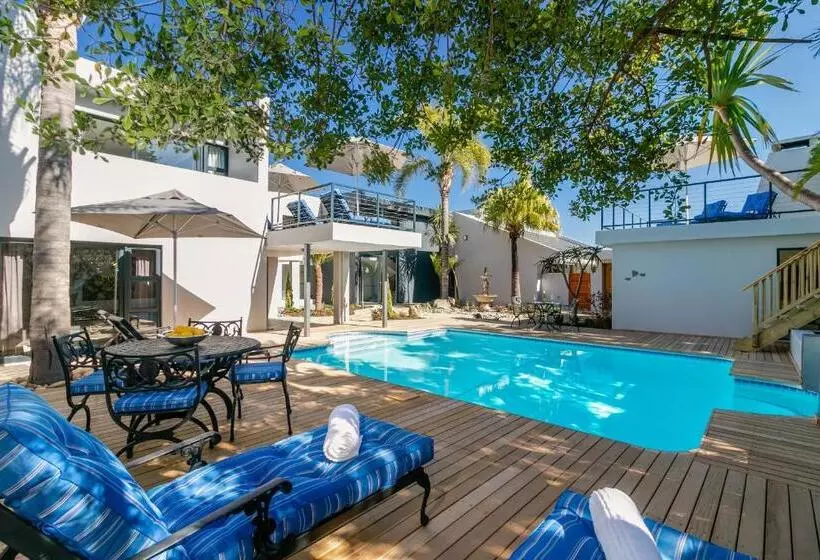 Majatalo Somervreug Guesthouse