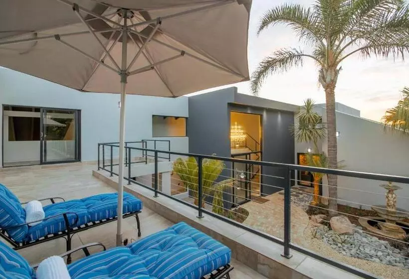 Majatalo Somervreug Guesthouse