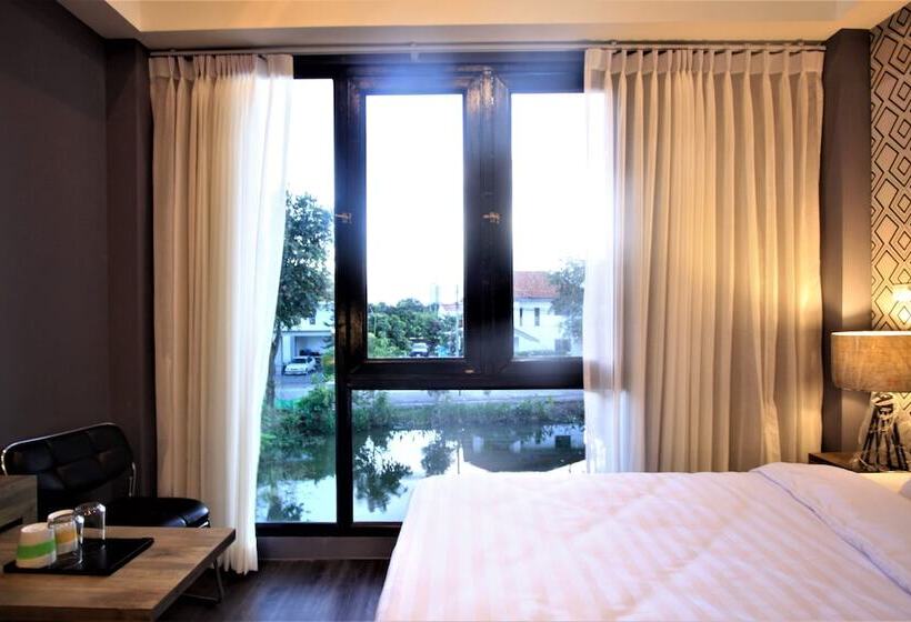 膳宿费 The Nichehome Waterside Living