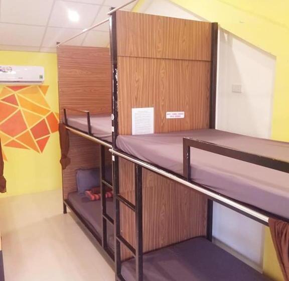 هتل کپسول Codohomestay