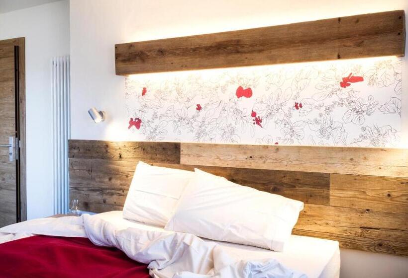 هتل Hirondelle Locanda