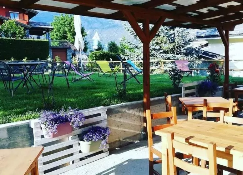 هتل Hirondelle Locanda