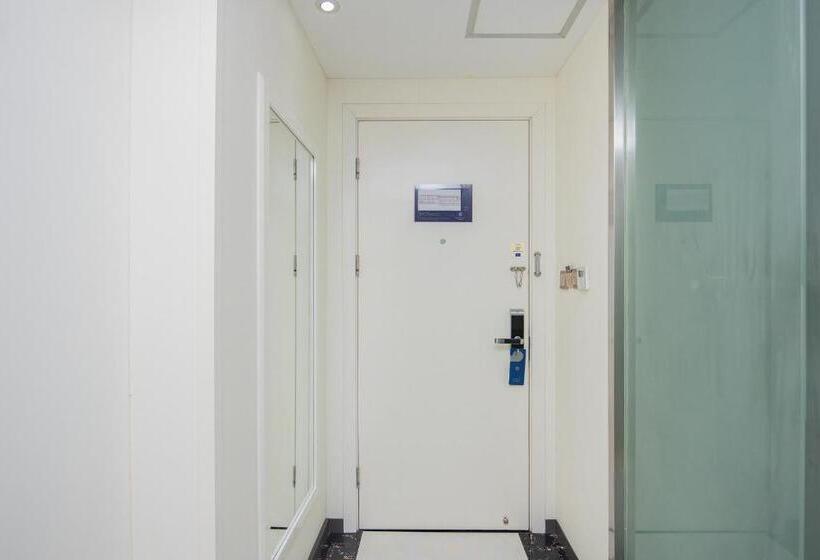 Starway Hotel At Pudong