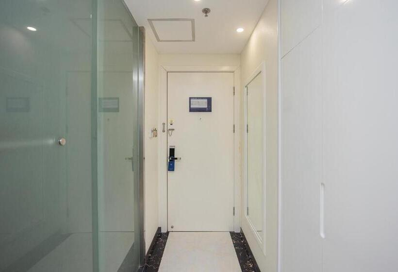 Starway Hotel At Pudong