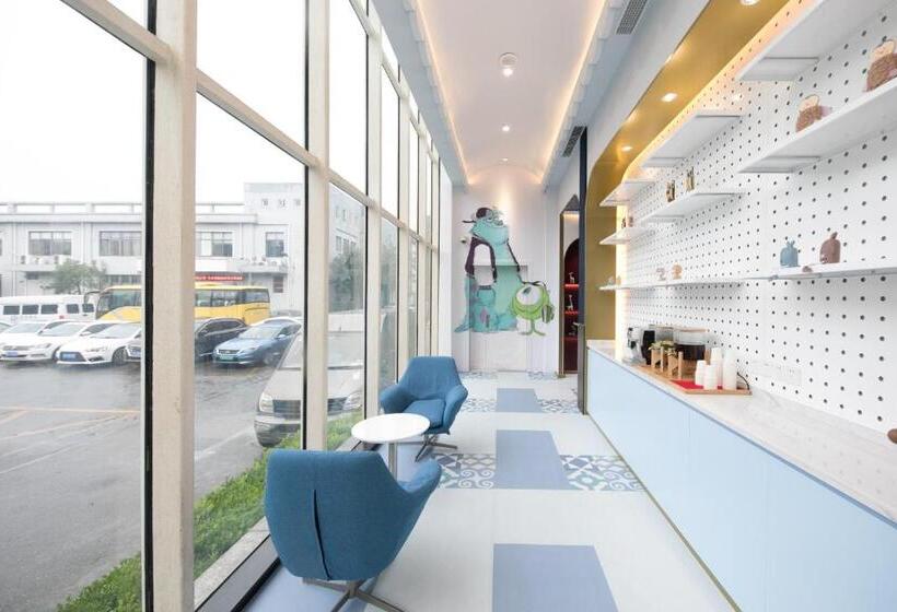 Starway Hotel At Pudong