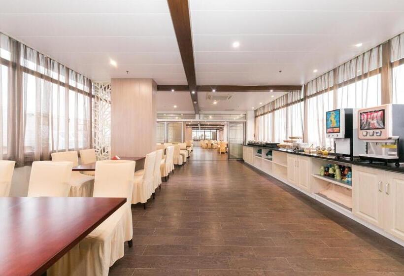 Starway Hotel At Pudong