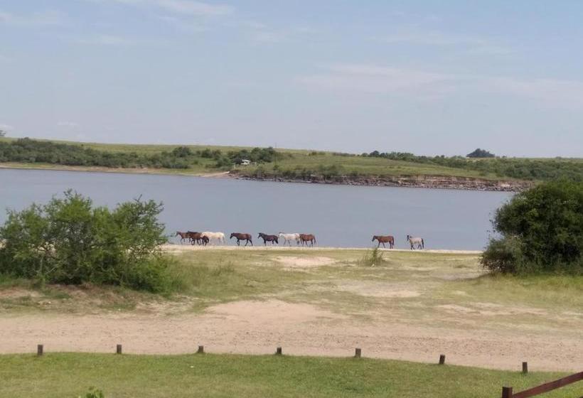 Hotel Hostal Posada Del Hum