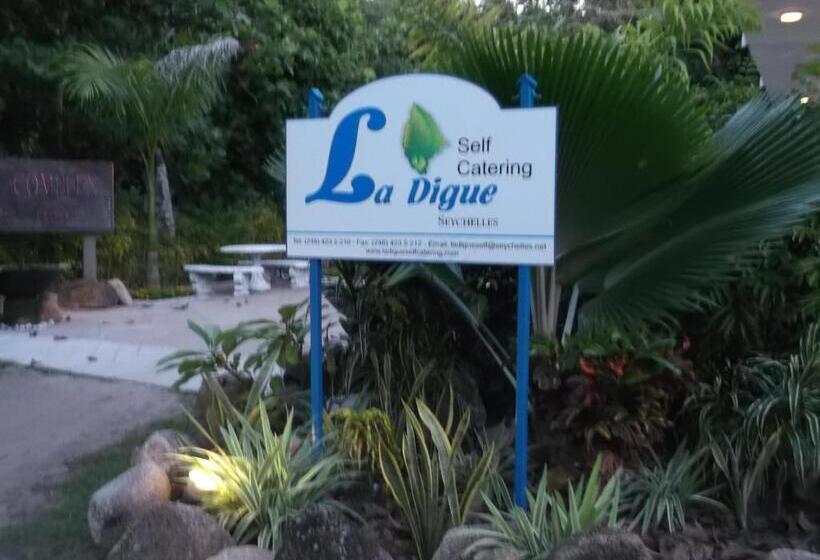 هتل La Digue Selfcatering Apartments