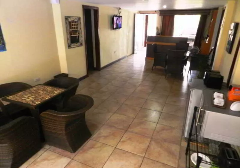 ホテル Suites Del Zar