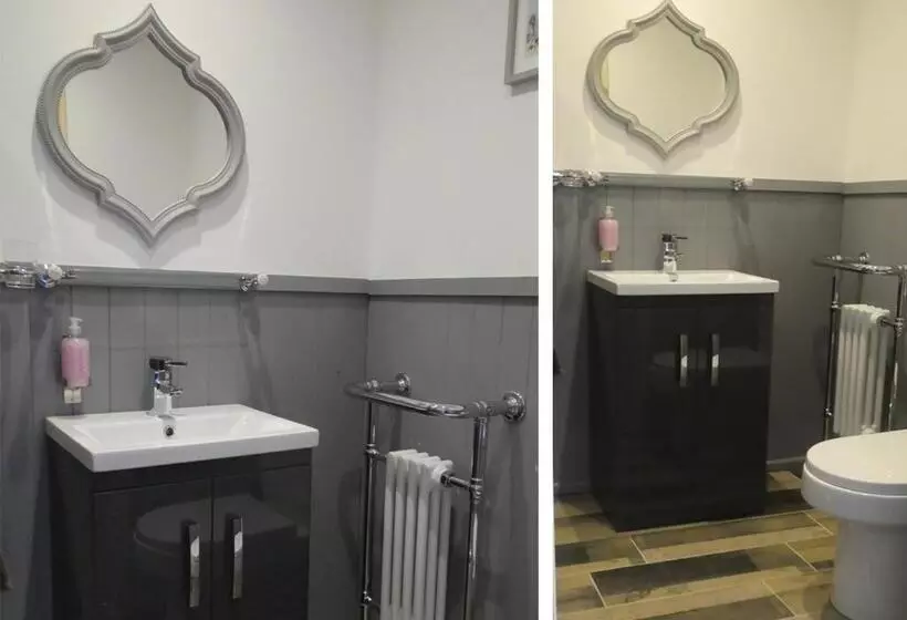 هتل Mad O'rourkes Pie Factory