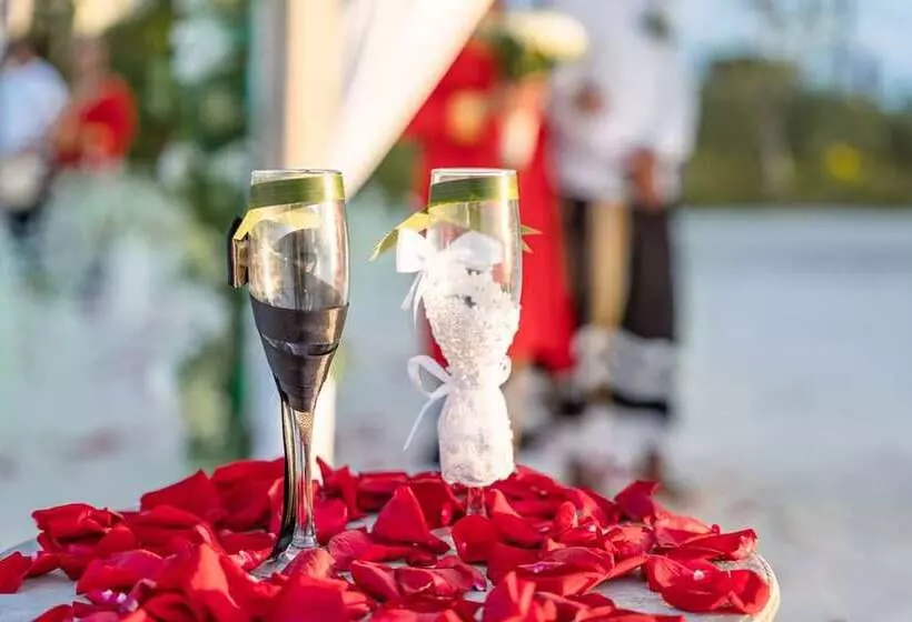 استراحتگاه Hard Rock Hotel Maldives