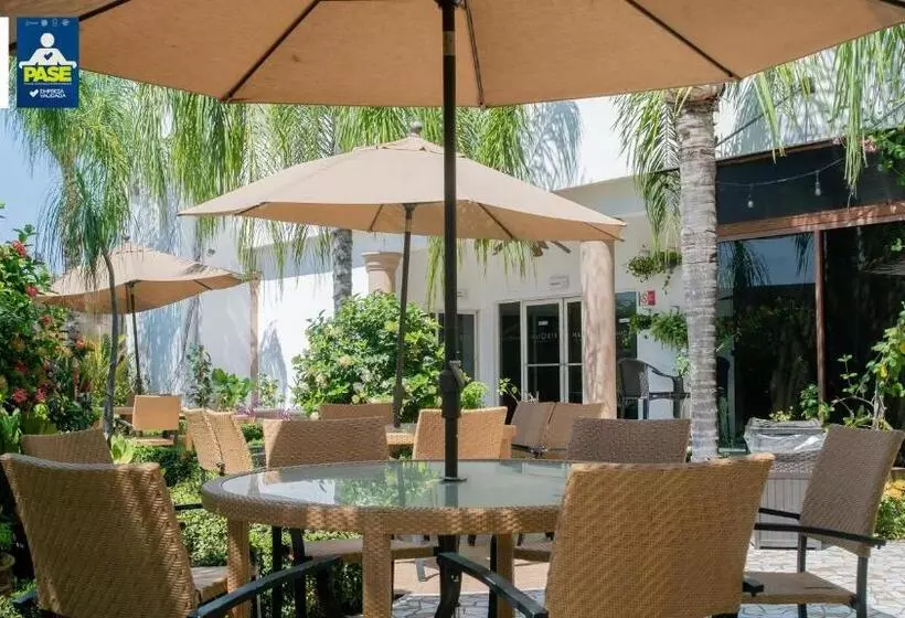 ホテル Maioris Kumate Culiacán