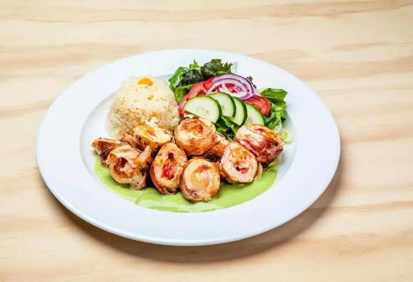 ホテル Maioris Kumate Culiacán