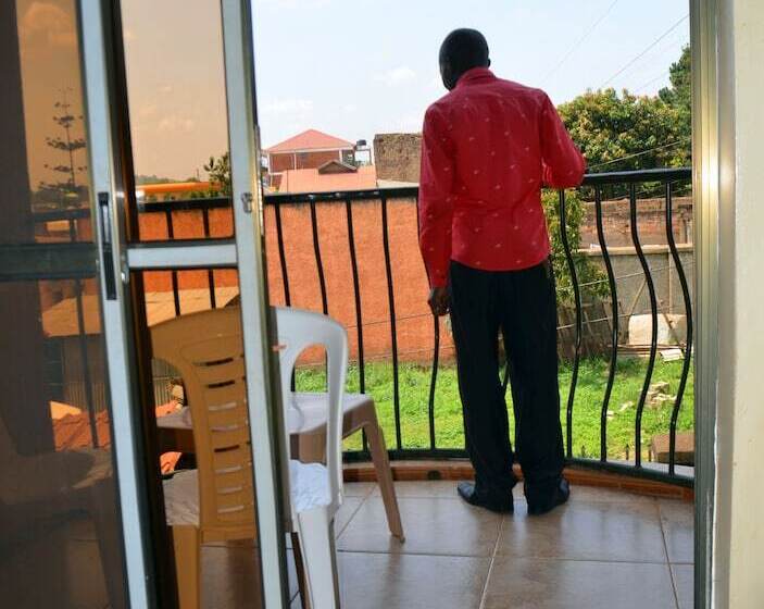 استراحتگاه Moonlight Hotel Namanve