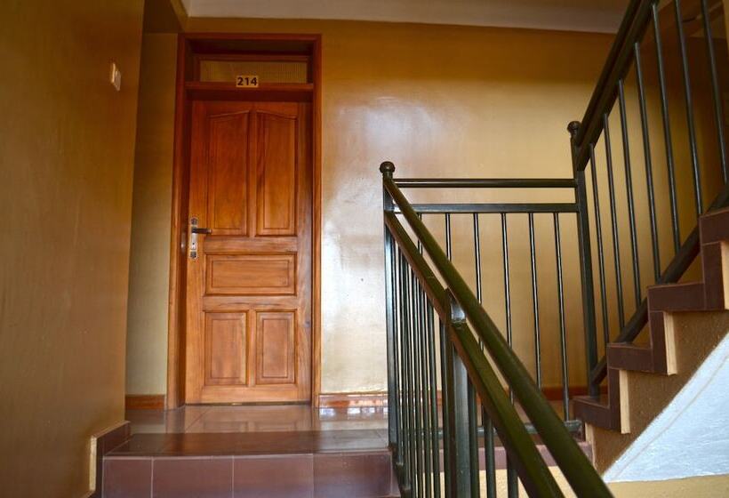 استراحتگاه Moonlight Hotel Namanve