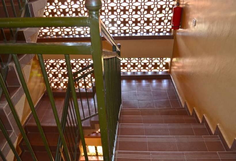 استراحتگاه Moonlight Hotel Namanve