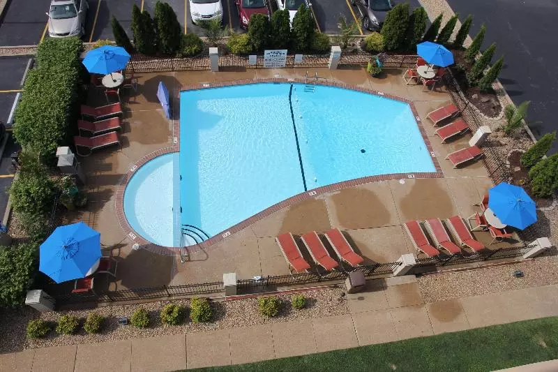 هتل Best Western St Louis Kirkwood Route 66