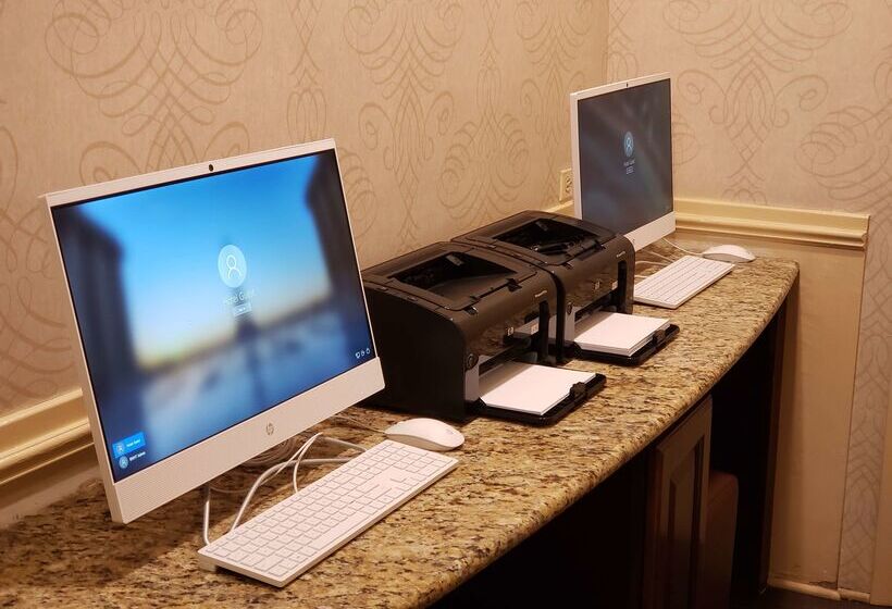 فندق Best Western Plus Hawthorne Terrace