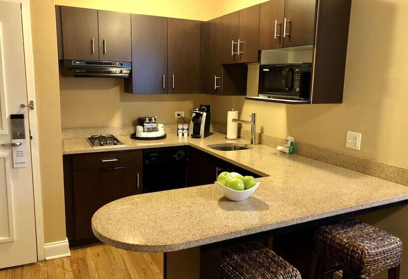 فندق Best Western Plus Hawthorne Terrace