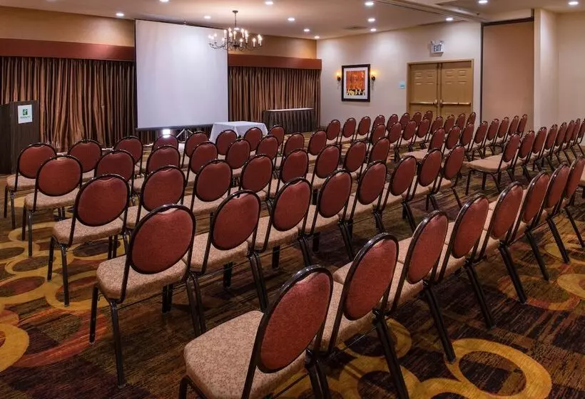 Отель Holiday Inn Dublin Pleasanton, An Ihg