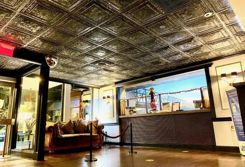 酒店 New Hope Inn & Suites