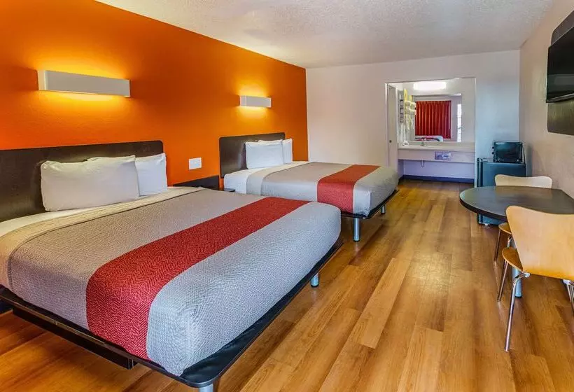 Motel 6 Waxahachie, Tx