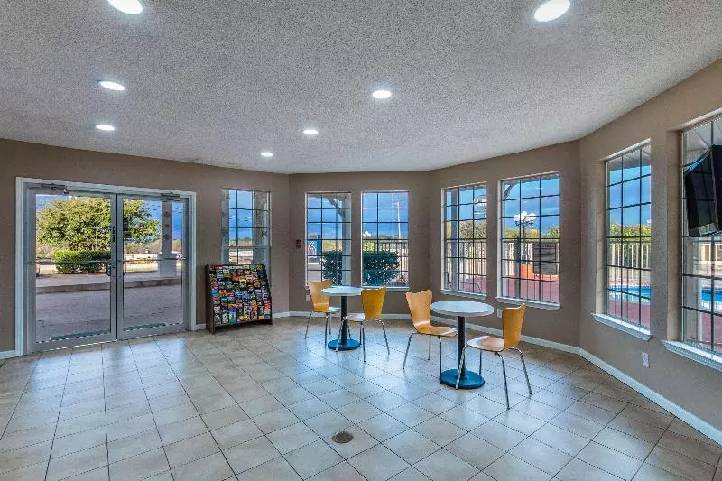 Motel 6 Waxahachie, Tx