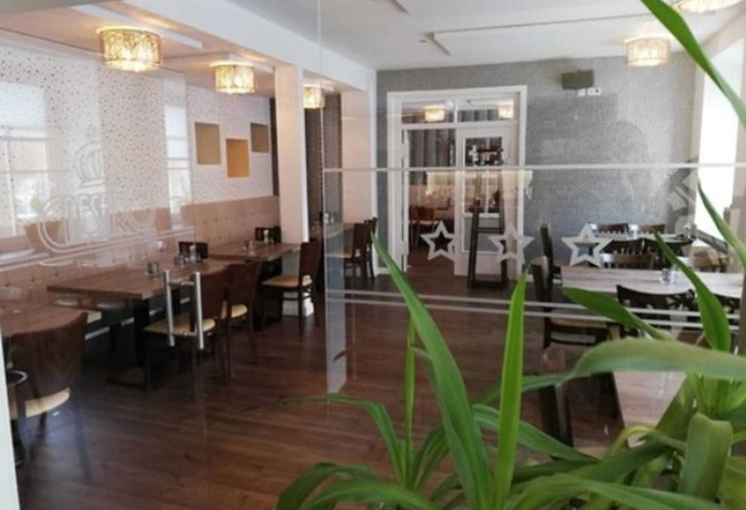 Caesaro Hotel & Pizzeria   20 Jahre Familienunternehmen