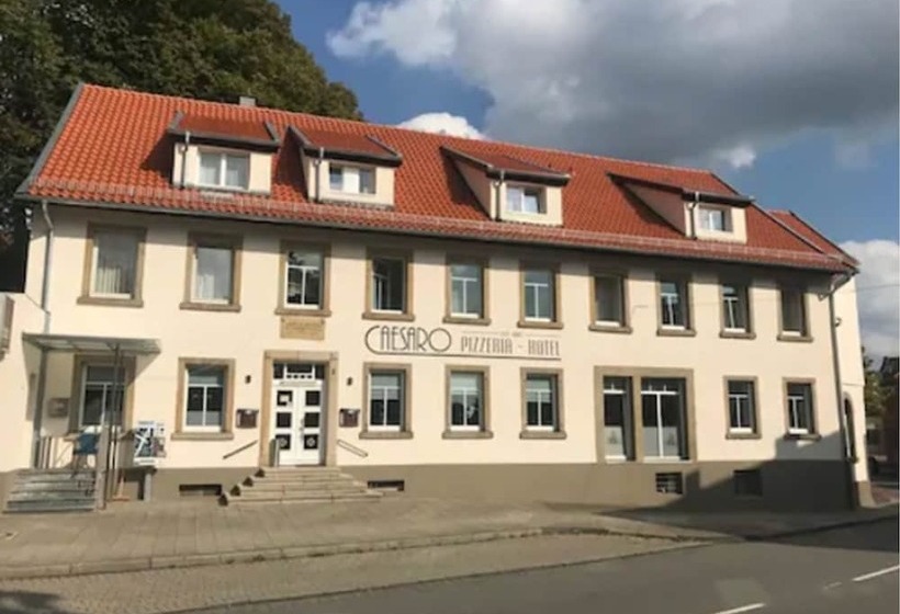 Caesaro Hotel & Pizzeria   20 Jahre Familienunternehmen