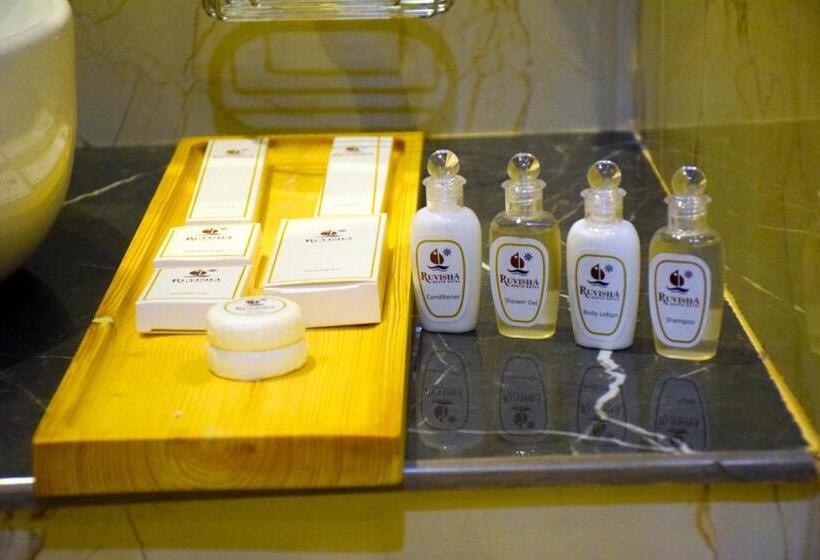 Отель Ruvisha Beach