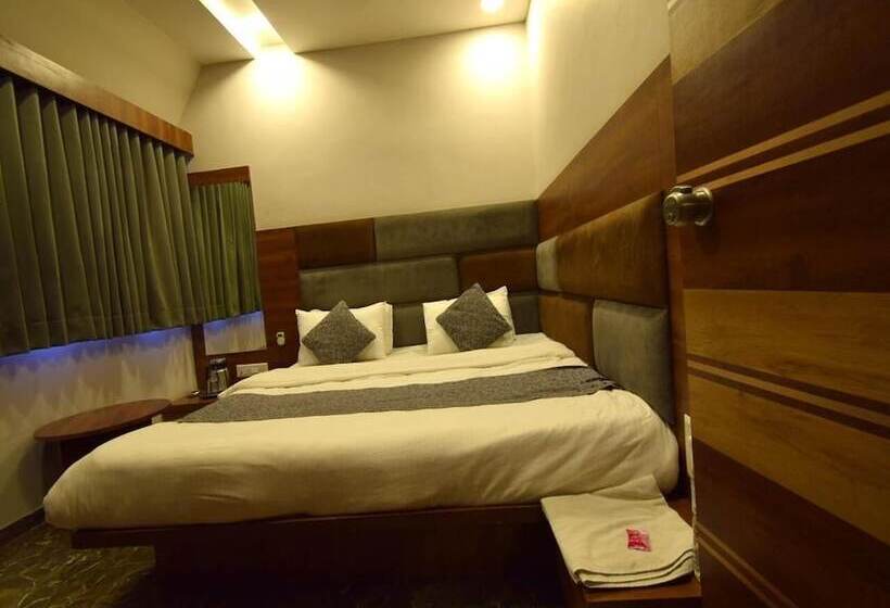 هتل The Lake Palace