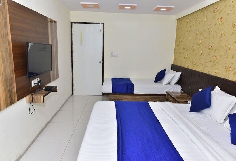 هتل The Lake Palace